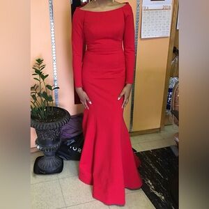 Sherri Hill Long Sleeve Solid Red Modest Mermaid Gown Dress. Size 4